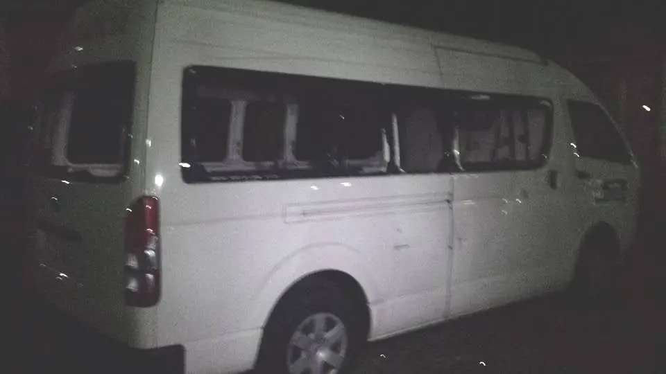 Ambulancia dañada en San Francisco Zapotitlán.