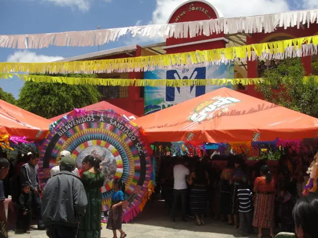 La feria de Santiago Sacatépequez se efectuó del 10 de julio al 1 de agosto. Foto: Carlos Rodríguez