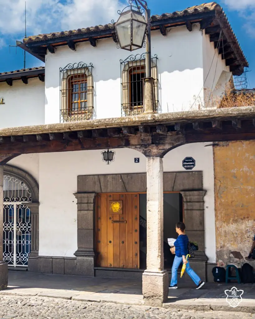 Así se ve la fachada de las instalaciones. Foto: Ayuntamiento de Antigua Guatemala.