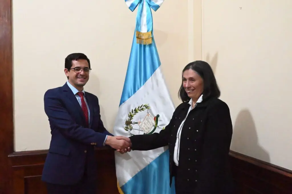 Karin Slowing deja la Copresam y asume la dirección del Infom