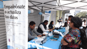 El padrón electoral contiene información sensible de los votantes, pero no toda es pública. Foto: Diario de Centro América.
