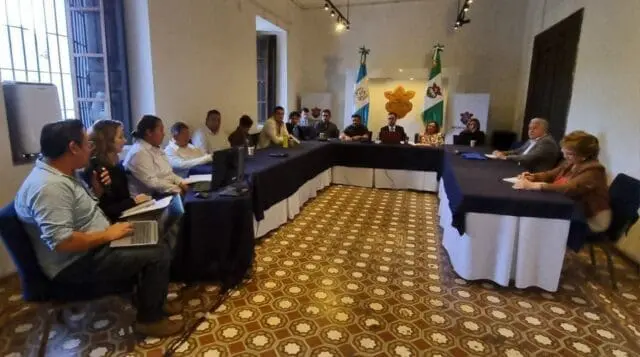 El único proveedor interesado no cumplió todos los requisitos. Ante la "ausencia de oferentes", ahora la alcaldía puede buscar a una empresa específica que cumpla con todo.