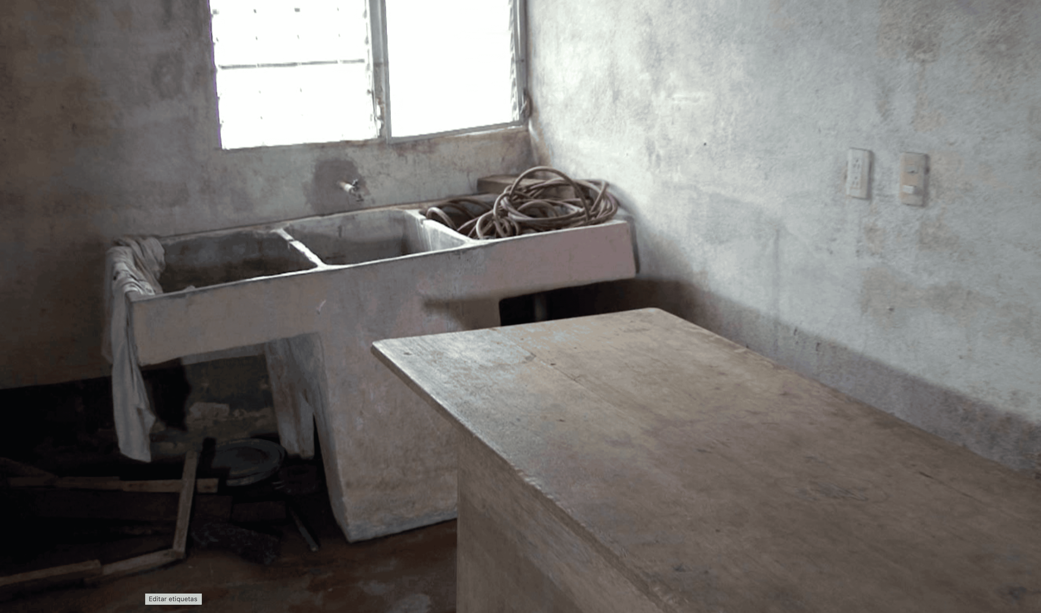 Falta de agua potable en Proyecto educativo Luban Awanceruni, Barrio Nevago. Livingston, Izabal.