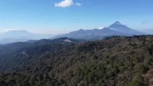 El Cerro Alux, vocable k’iche’ que se traduce como "duende, guardián o protector", es un lugar clave en el abastecimiento de agua para el departamento de Guatemala. 
