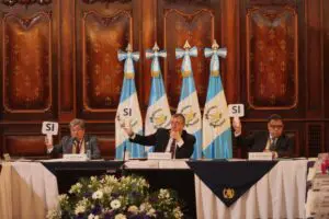 El presidente Bernardo Arévalo resaltó la importancia de aprobar los proyectos financiados con fondos de Consejos de Desarrollo el año previo a ejecutarlos, así evitar retrasos. 