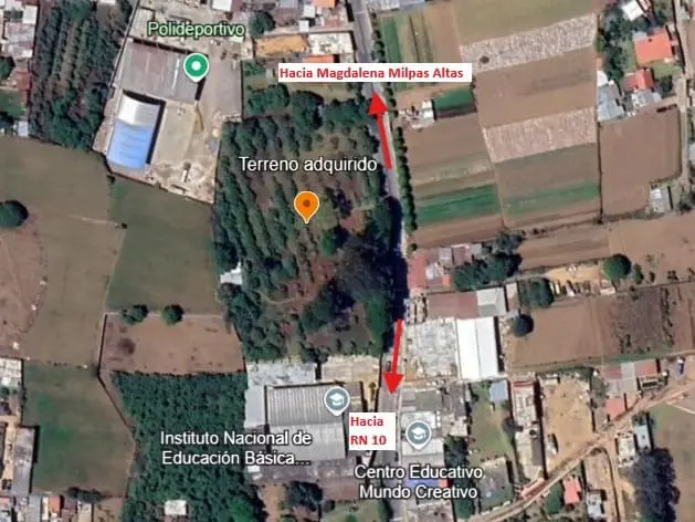 El terreno se ubica en la calzada Ebenezer, ruta principal para el ingreso a la aldea. Imagen: Google Earth.