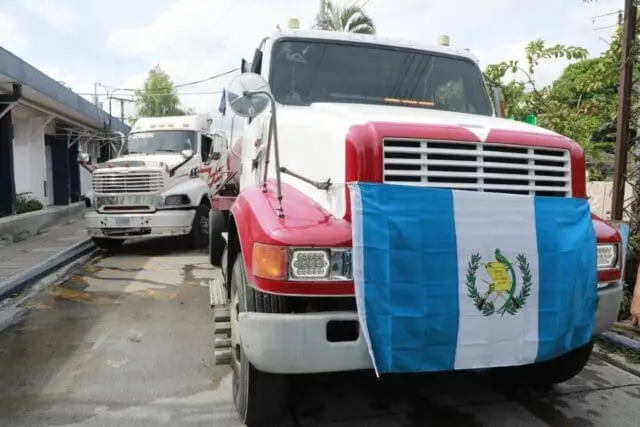 Las pipas llegaron procedentes de Guatemala, Mixco y Asunción Mita, Jutiapa. Foto:Noticias de Impacto Jalapa.