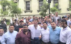 Sebastián Siero encabezó la caminata para entregar cartas al presidente Arévalo. El ejecutivo se refirió a él como quien “ha instrumentalizado la política municipal”.