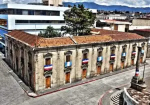 El caso por presunto acoso laboral y discriminación en el Centro Cultural Casa No’j, de la municipalidad de Quetzaltenango, avanza. La víctima es una trabajadora sin reinstalar.