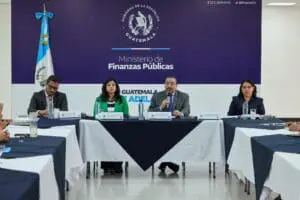 El Minfin propone una nueva Ley de Contrataciones Públicas para modernizar las compras del Estado. Sin embargo, el verdadero desafío no está en el texto, sino en hacerlo cumplir.