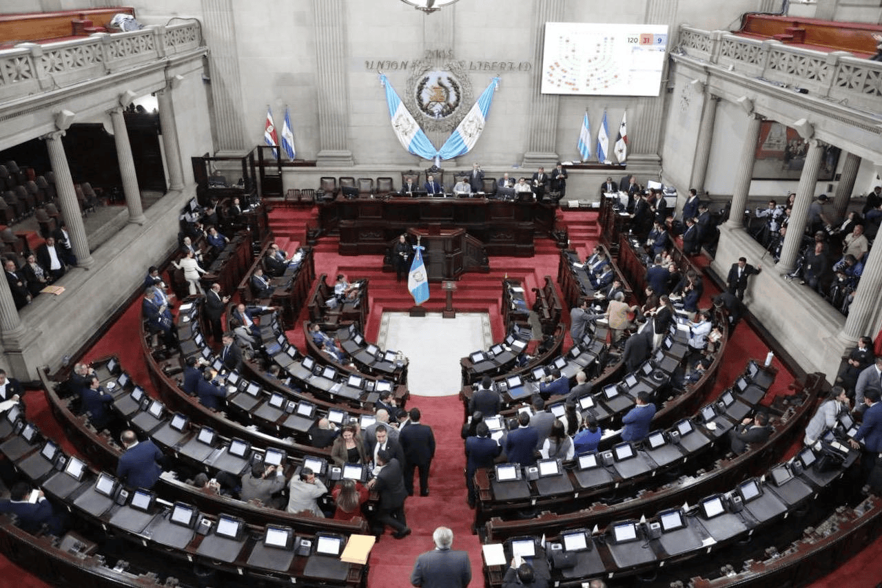 García contabiliza 13 o 14 decretos aprobados este año en el Congreso. Foto: Congreso.