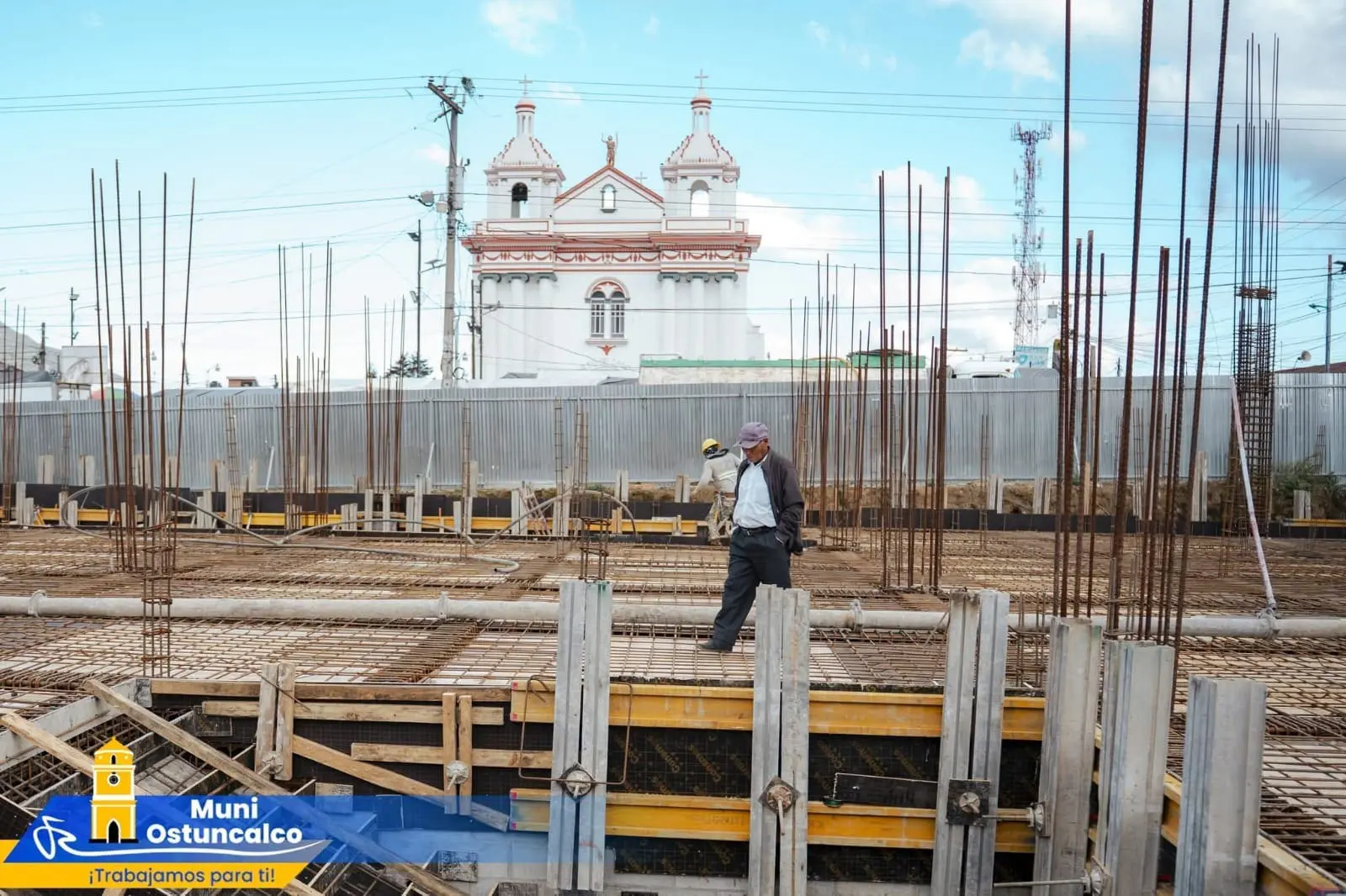 San Juan Ostuncalco, Quetzaltenango, inició la construcción de su nuevo edificio municipal. Finalizará en 2027 y costará Q62 millones.