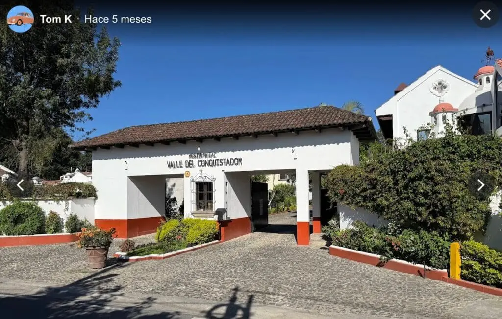 Las casas de Valle del Conquistador pagaban de IUSI Q363.00 al año. Ahora deben pagar Q5 mil 400. Foto: vecinos.