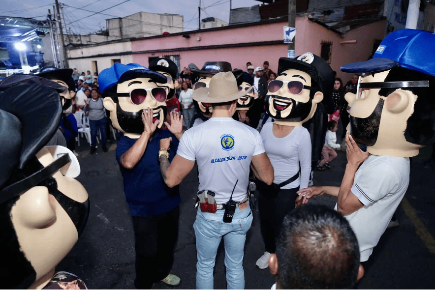 Neto Bran se presentó en la colonia El Milagro, zona 6, durante la campaña electoral en busca de votos. Foto: PPG.
