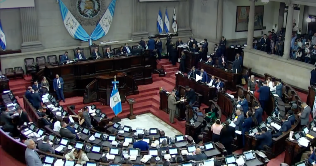 El 29 de julio se discutió la reforma dentro del pleno, y se aprobó con 121 votos. Foto: video transmisión del Congreso.