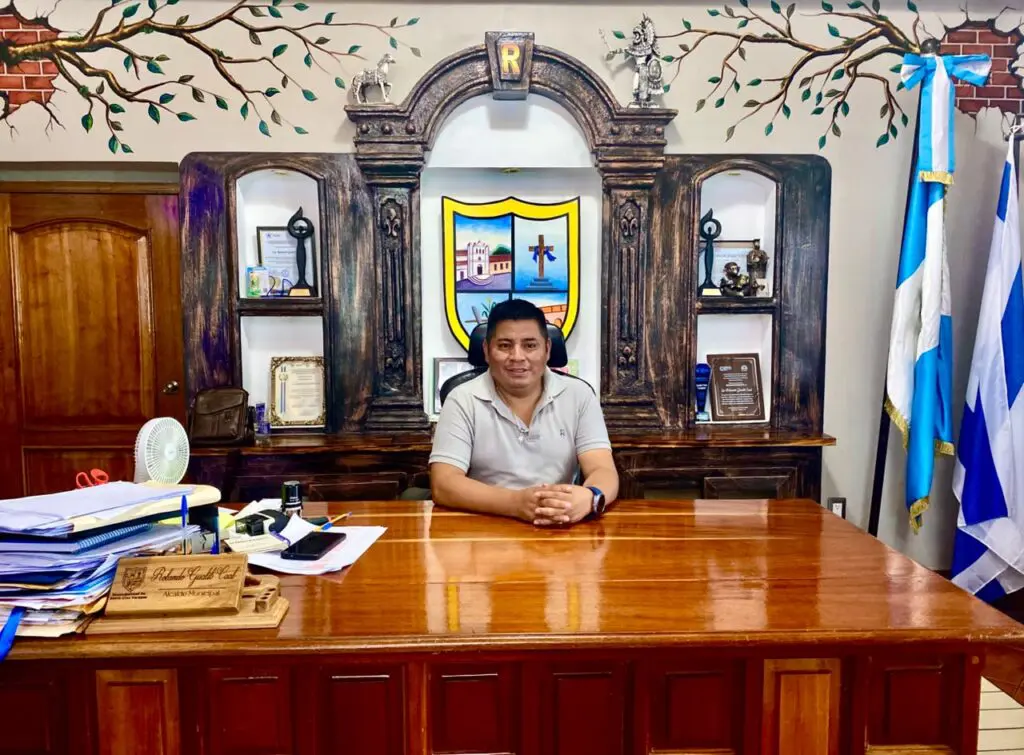 Este es el primer período del alcalde Rolando Gualib, llevó con el partido Valor. Foto: municipalidad.