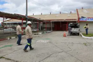 La empresa Sistemas Eléctricos Universales (Selun), conocida como Grupo Diversa, cambiará en 20 días las líneas eléctricas de los salones 2 y 3 del Centro de Ferias y Mercados de Quetzaltenango (Cefemerq).