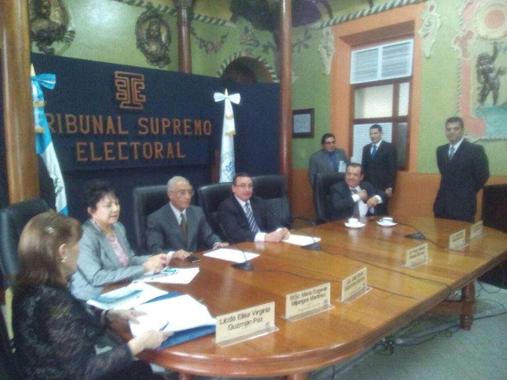 El TSE ofreció este 15 de septiembre una conferencia de prensa donde oficializó los resultados de la primera vuelta electoral. Foto: Oswaldo Ical