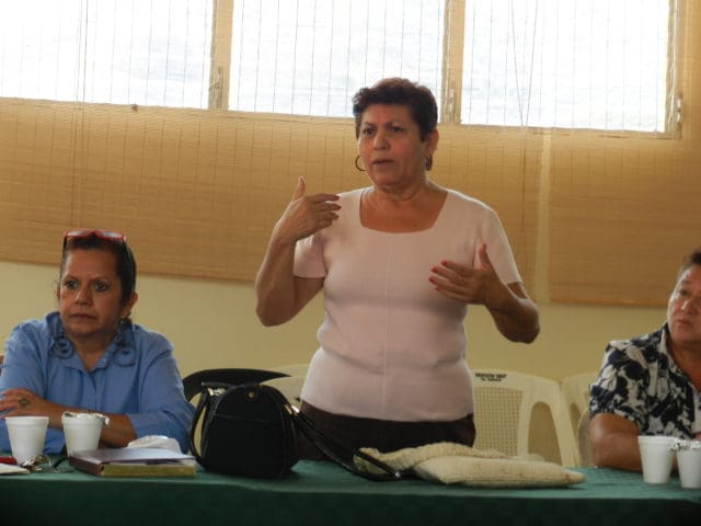 Ana María Prado durante un congreso de lideresas locales que se realizó en el Salón de usos múltiples del Palacio Departamental de Gobierno, en Guastatoya. 