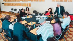 El gobernador departamental autoriza los acuerdos de ejecución de fondos del codede. Sin embargo, la ley permite que otros integrantes lo hagan.