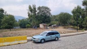 El concejo anterior aprobó una licencia de cambio de uso de suelo. El Cocode de Santa Isabel y El Calvario presentó un recurso de reposición que rechazaron, pero un juzgado falló a favor de ellos.