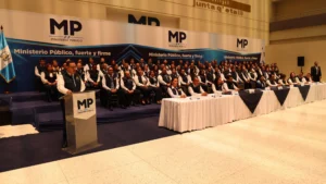 Bernardo Arévalo planteó una iniciativa para hacer reformas a la ley orgánica del Ministerio Público. Si se aprueban, pueden aplicar a la Fiscal General actual.