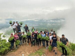 La Comisión de Asuntos Municipales recibió el primer pliego de peticiones de la Mancomunidad del Motagua que aglutina a 21 alcaldes de los 97 municipios que contaminan el río.