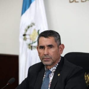 En la última reunión, representantes de los ministerios de Finanzas y Energía y Minas manifestaron argumentos técnicos para sustentar que la municipalidades deben pagarle al INDE. 