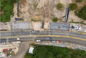 Los trabajos en el tramo de la CA-1 oriente costarán Q145 millones. En ese punto descubrieron grietas y en época de lluvias suceden deslizamientos.