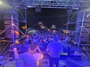 Ciudad Vieja, Samayac y Nueva Concepción representan el 41 % de ese gasto en actividades musicales, religiosas y de entretenimiento.