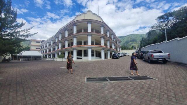 Las autoridades universitarias no devolvieron una finca municipal a San Antonio Aguas Calientes, Sacatepéquez. Por eso no entregarán el edificio que costó Q16 millones 516 mil. 