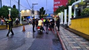 Los vecinos de Cuilapa, Santa Rosa, se quejaban de los ruidos de los vehículos principalmente en la noche. Pero antes, Palín, Escuintla, ya multaba a los ruidosos.