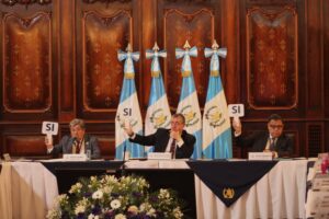 El presidente Bernardo Arévalo resaltó la importancia de aprobar los proyectos financiados con fondos de Consejos de Desarrollo el año previo a ejecutarlos, así evitar retrasos. 
