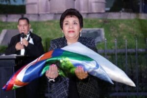 En julio de 2025, la concejala I de Quetzaltenango, Katia Minera, suplió al alcalde Juan Fernando López que se encuentra de vacaciones. Por lo tanto, ella cobró sueldo base del edil.