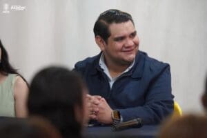 Un video muestra el enojo de vecinos que acusan al alcalde de Santa Cruz del Quiché de faltarles el respeto al presentarse ebrio en público. Este es su primer período y lleva varias manifestaciones.
