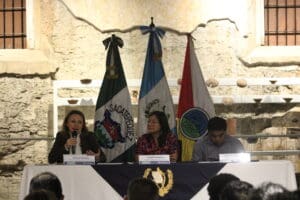El esfuerzo fue liderado por la gobernación departamental y el Ministerio de Ambiente y Recursos Naturales (MARN). En Sacatepéquez hay 72 vertederos a cielo abierto.