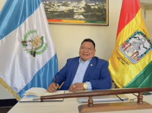 Estos pagos mensuales extras, aprobados por los propios concejos municipales, no requieren facturas y en algunas comunas alcanzan hasta los Q45 mil.