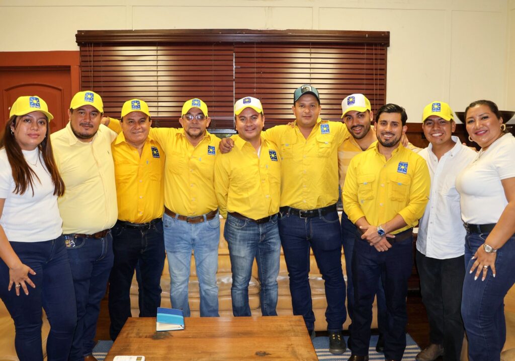 Diputados de antes de Vamos ahora con la camisa unionista.