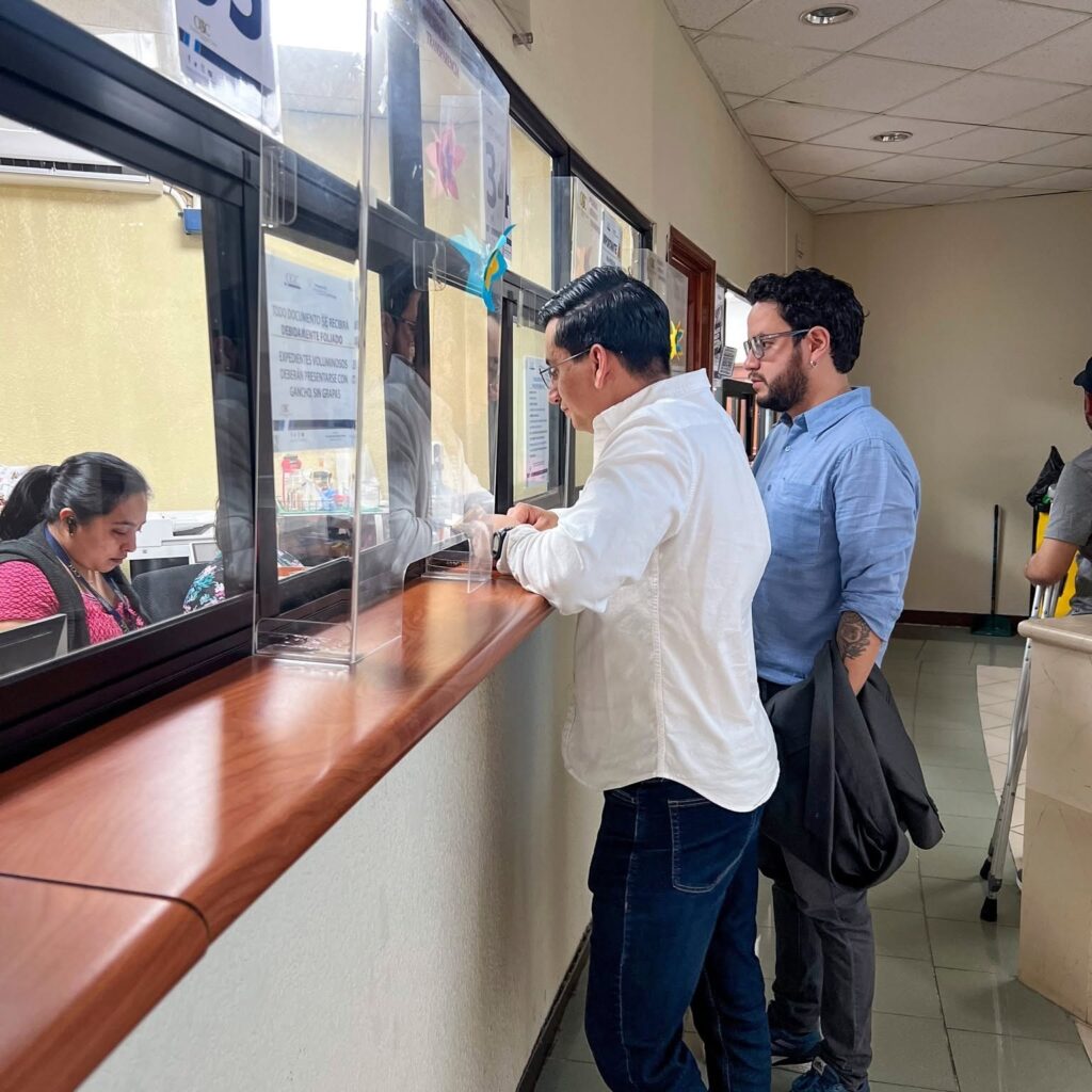 Vecinos de siete municipios hicieron un ejercicio de auditoría donde detectaron graves fallos en el cumplimiento de la Ley de Acceso a la Información Pública (LAIP).