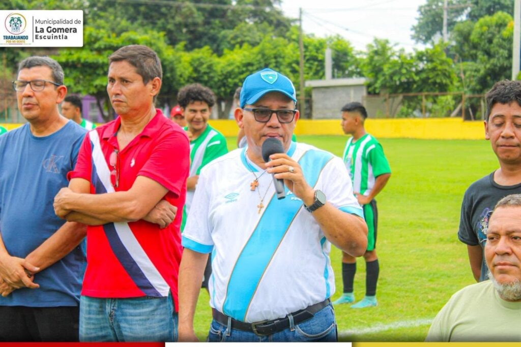 En marzo de 2026, el alcalde de la Gomera, Héctor Cardona, percibió más de Q97 mil entre salario, dietas y gastos de representación. El edil mejor pagado del departamento de Escuintla.