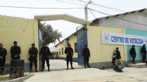 Mientras el uso de escuelas como albergues se reduce, el Tribunal Supremo Electoral (TSE) solicitó alrededor de 3 mil centros educativos para las próximas elecciones.